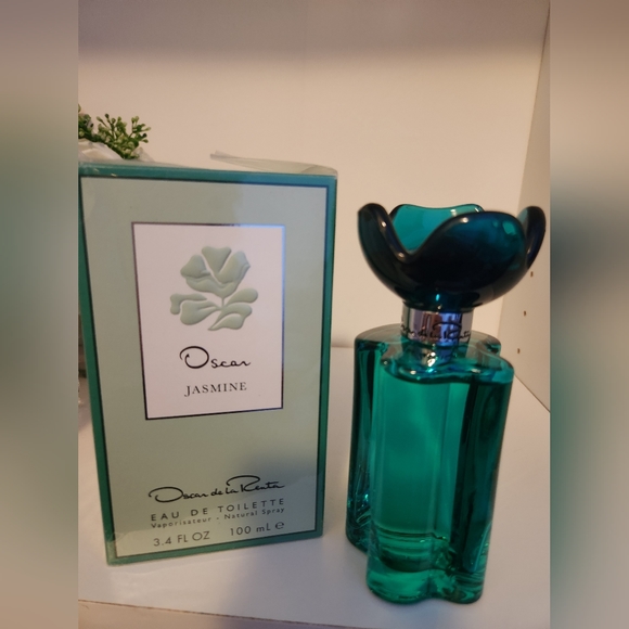 Oscar De La Renta Oscar Jasmine EDT / Eau De Toilette / 100ml / 3.4 fl.oz - Picture 1 of 2